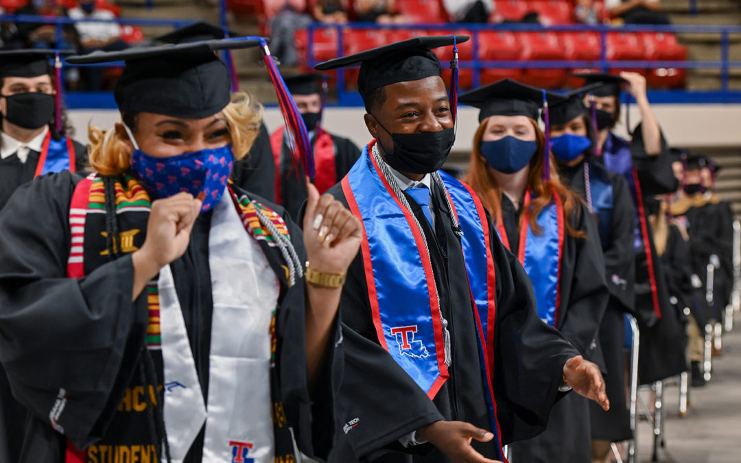 Louisiana Tech sees 364 graduate in Winter Commencement