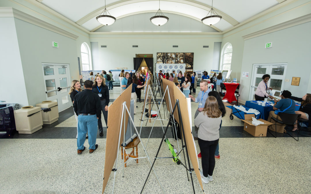 Honors College hosts annual Undergraduate Research Symposium